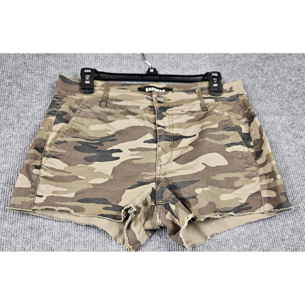 Express Womens Camo Shortie Mid Rise Raw Hem Camouflage Shorts Size 4